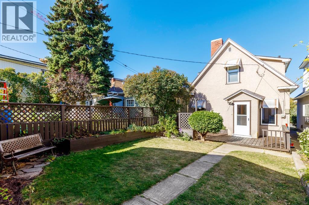 Single Family House for Sale in   Avenue NW Sunnyside Calgary 