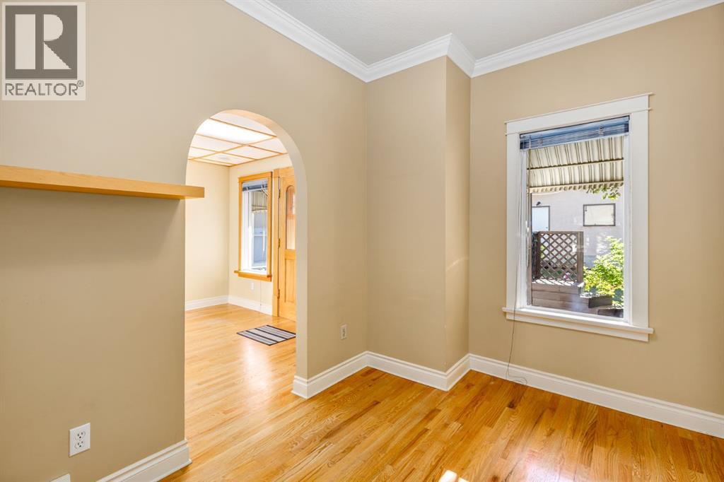 Single Family House for Sale in   Avenue NW Sunnyside Calgary 