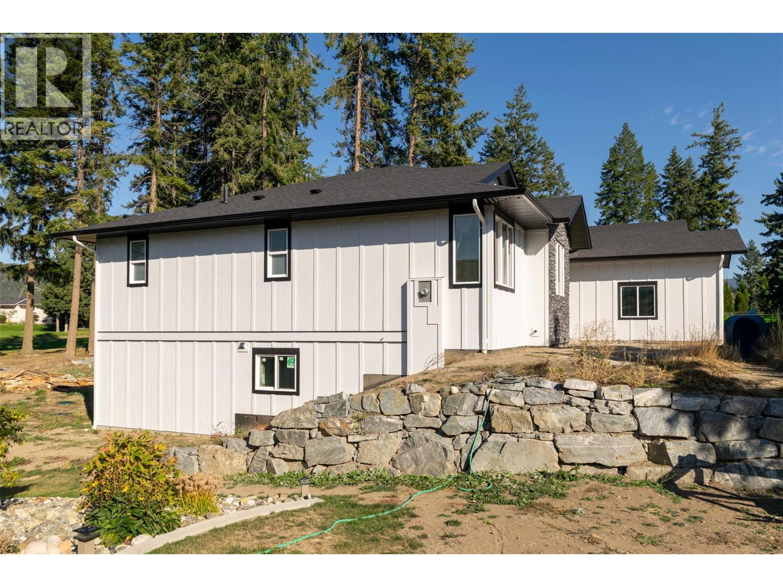  2520 Golf View Crescent, Blind Bay