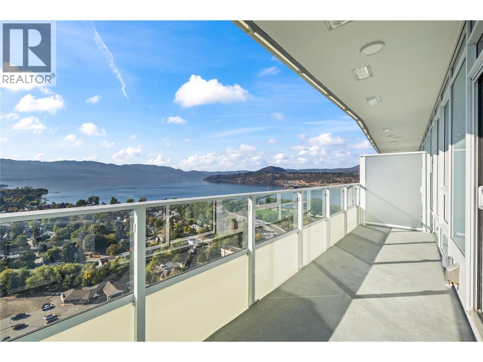 2705 1626 Water Street, Kelowna
