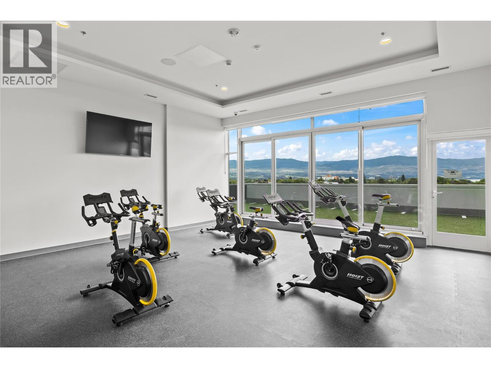 2705 1626 Water Street, Kelowna