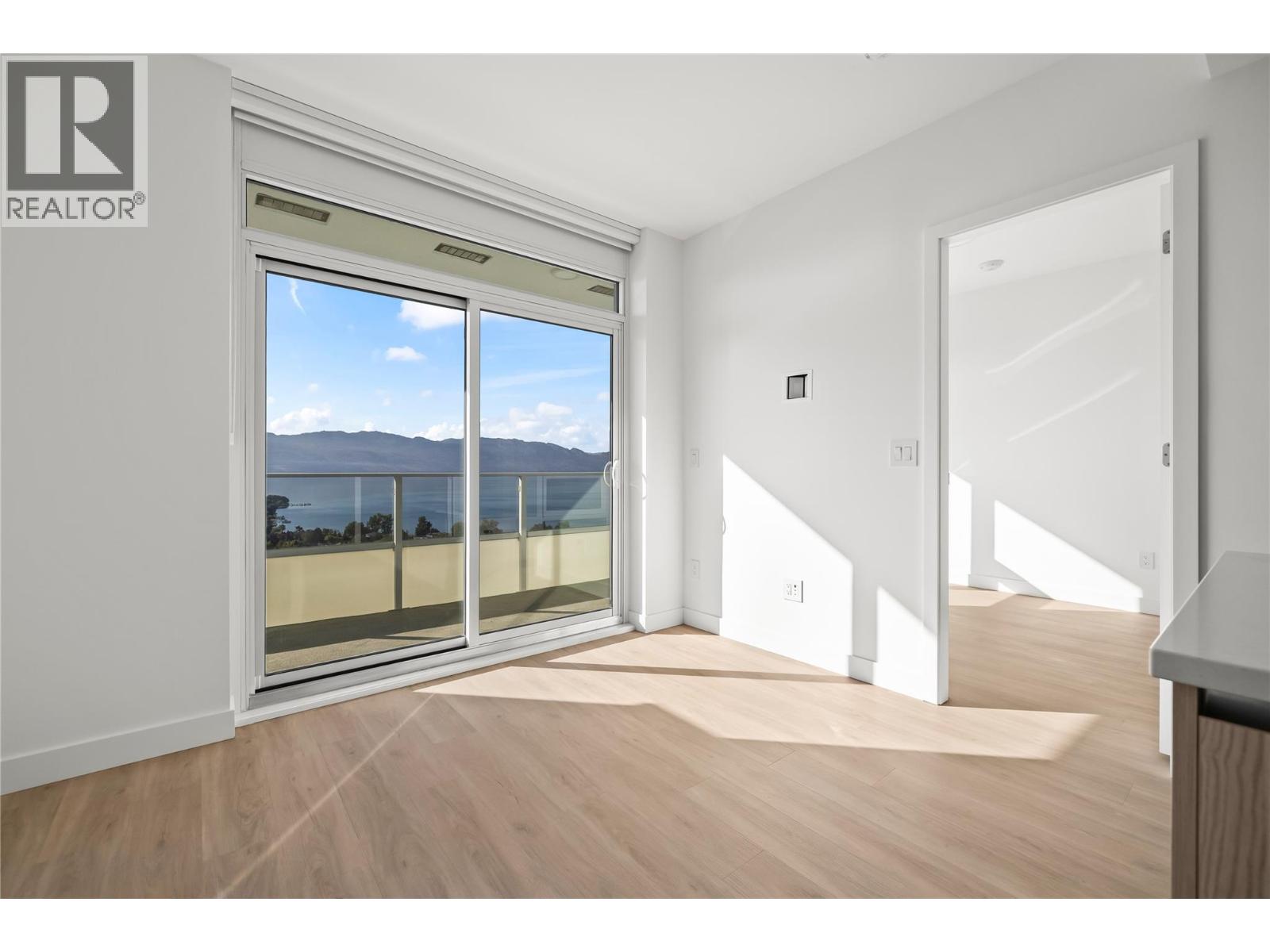 2705 1626 Water Street, Kelowna