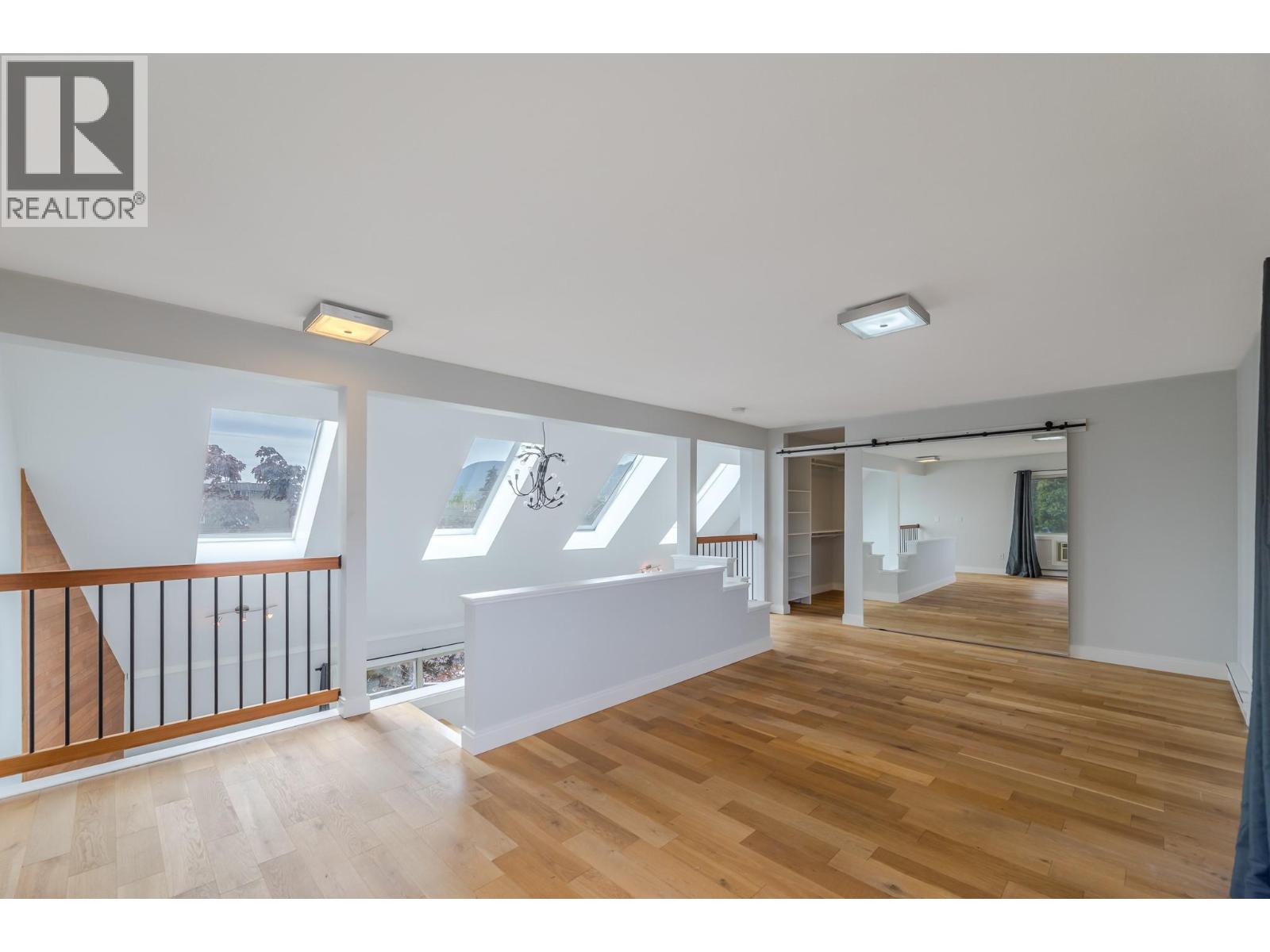 201 335 Churchill Avenue, Penticton