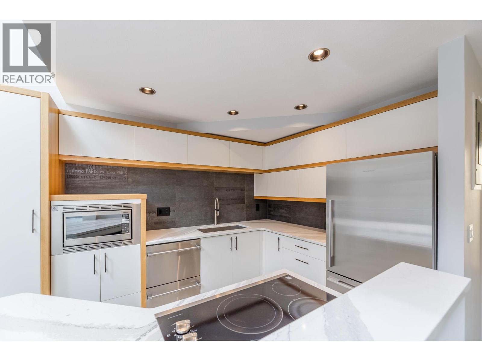 201 335 Churchill Avenue, Penticton
