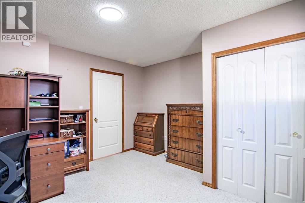 22 Doan Avenue, Red Deer