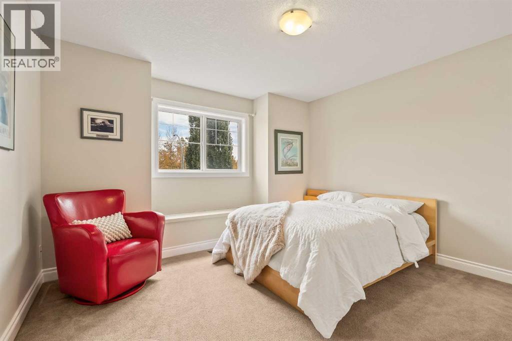 Single Family House for Sale in  Rockborough Park NW Rocky Ridge Calgary 