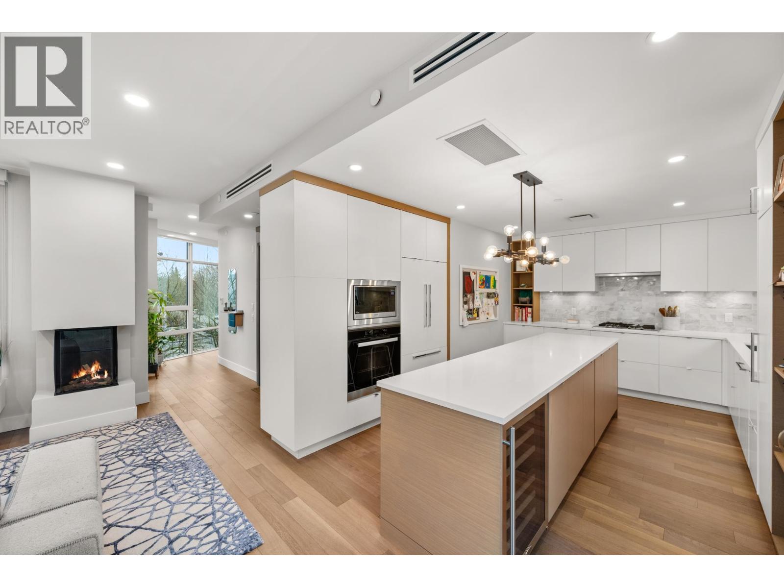 401 2687 MAPLE STREET, Vancouver