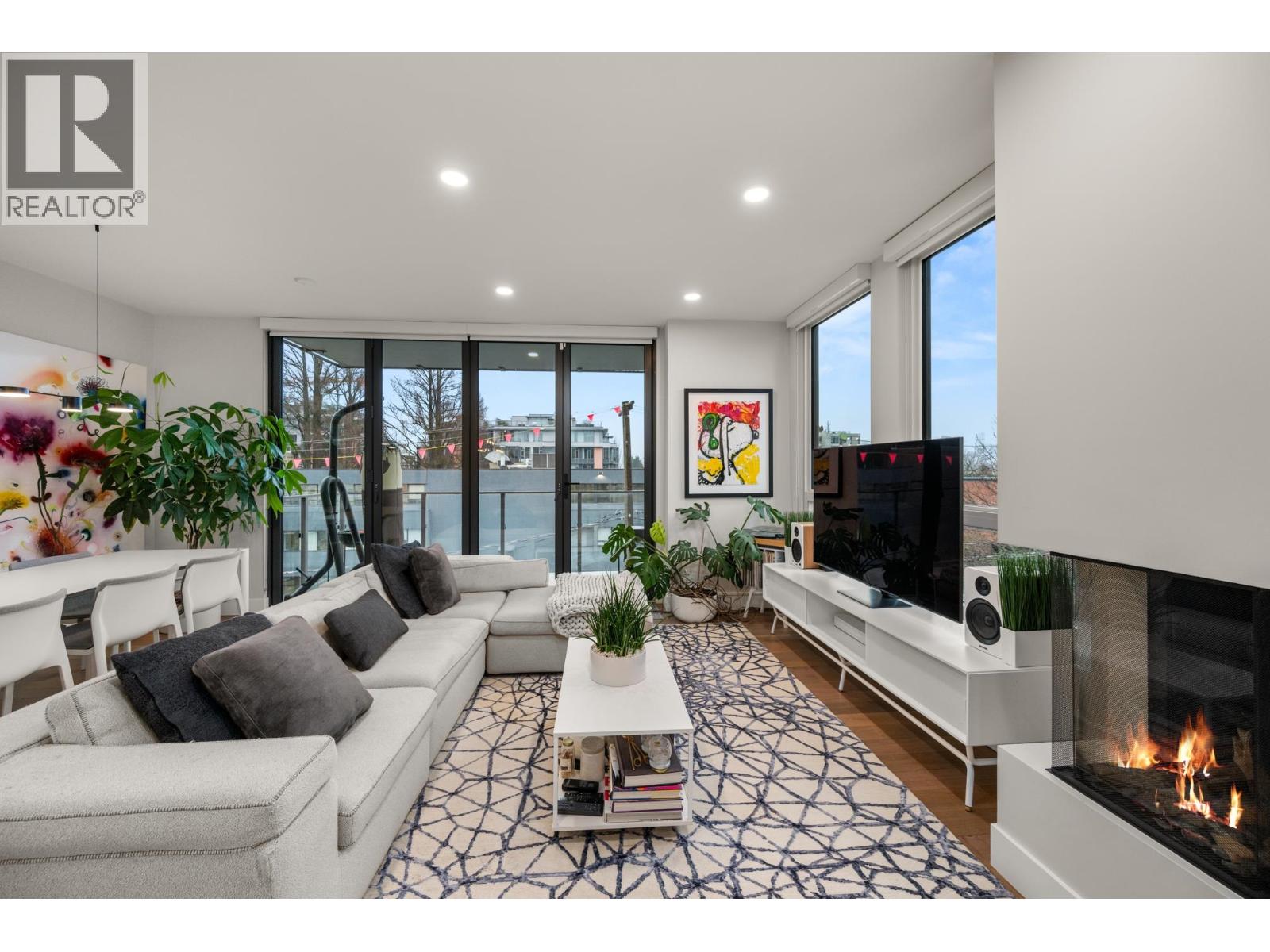 401 2687 MAPLE STREET, Vancouver