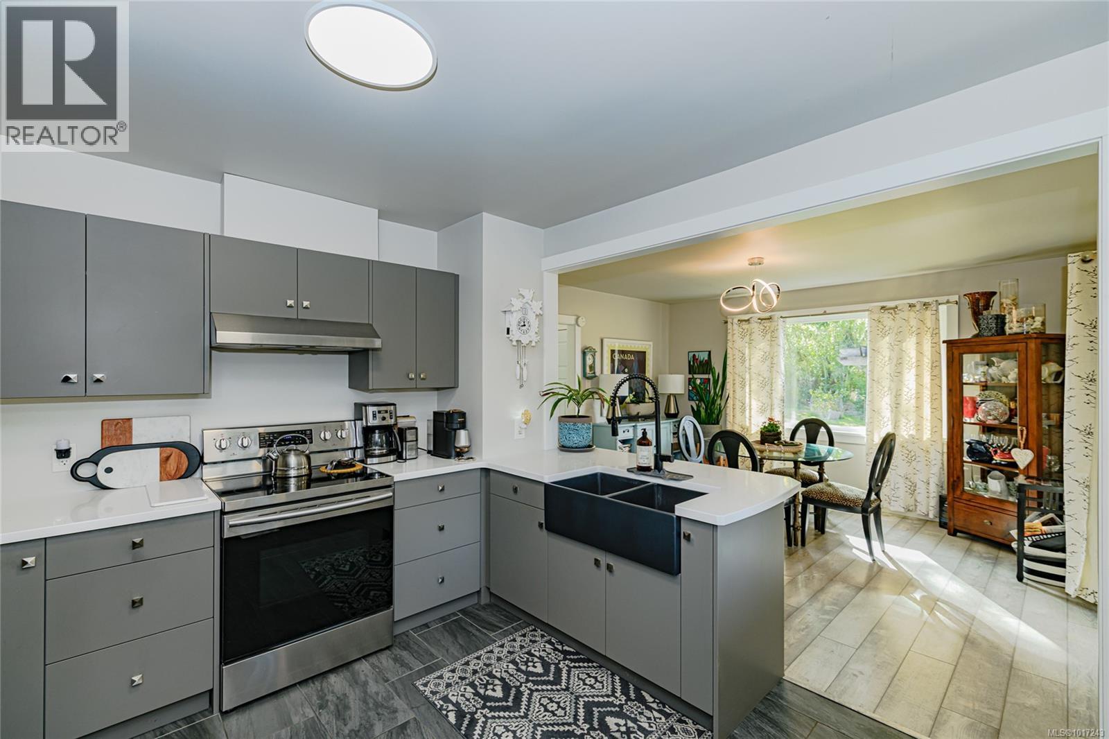 2200 Phipps Rd, Duncan