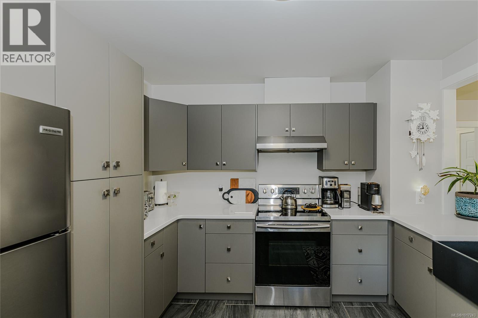 2200 Phipps Rd, Duncan