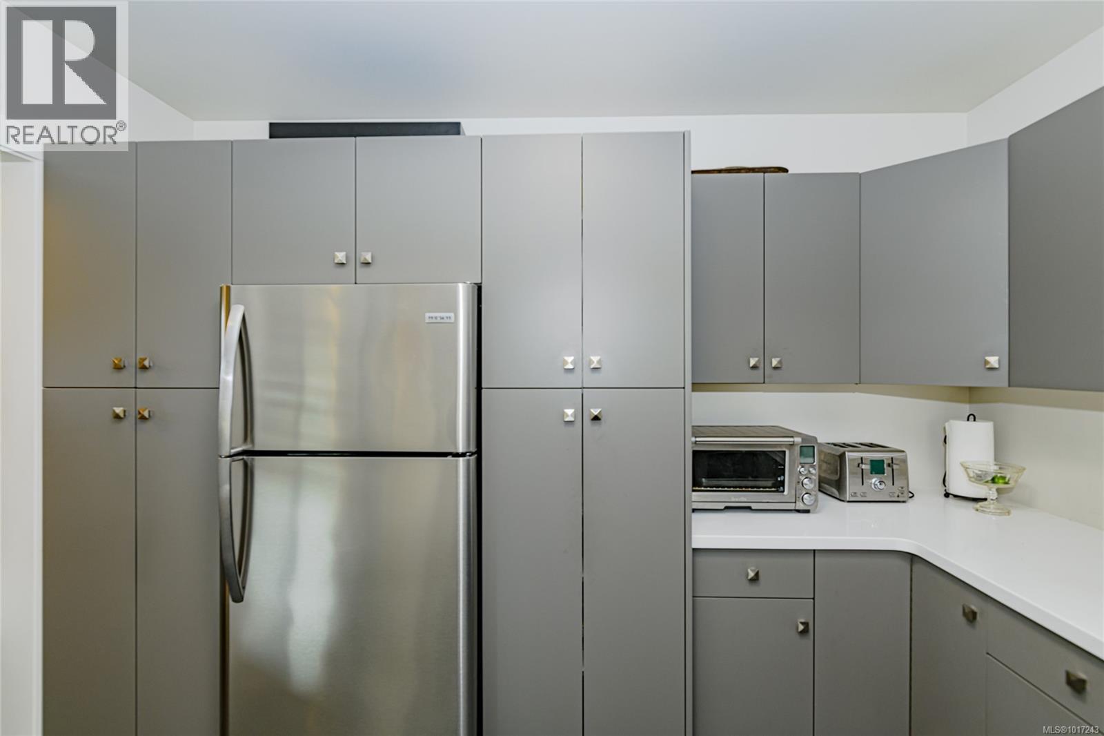 2200 Phipps Rd, Duncan