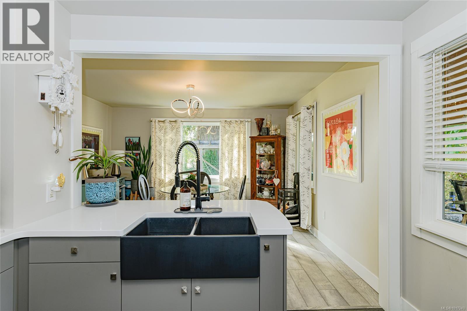 2200 Phipps Rd, Duncan