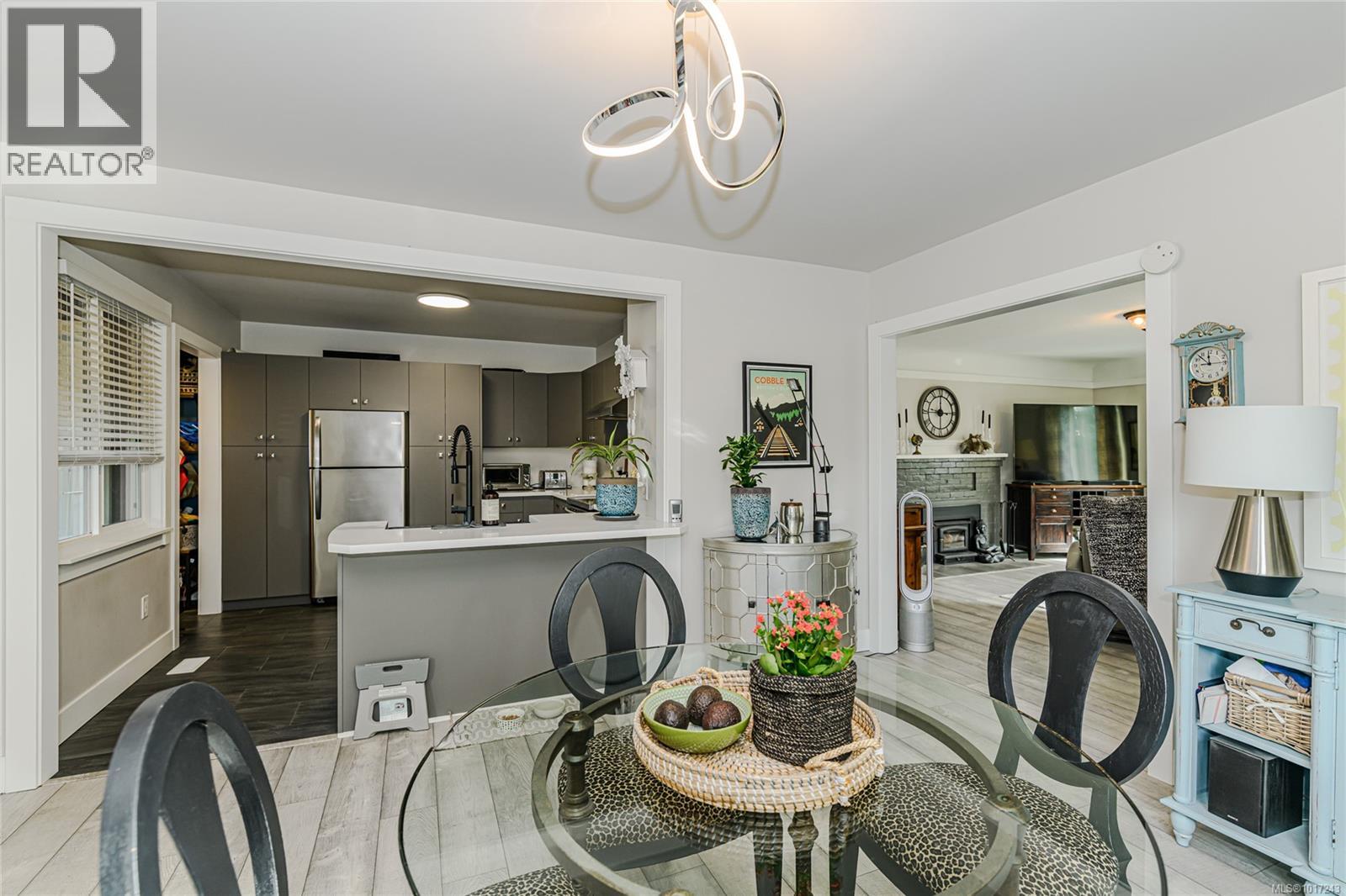 2200 Phipps Rd, Duncan