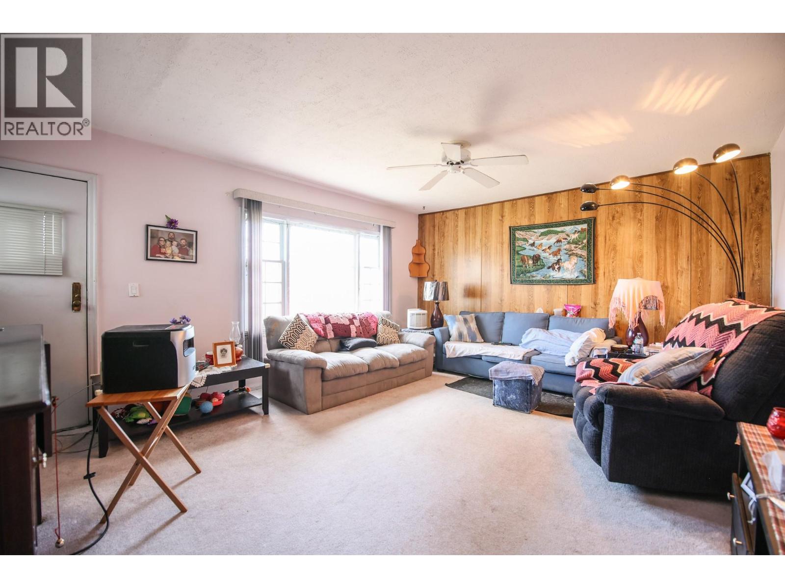  5858 Okanagan Street, Oliver