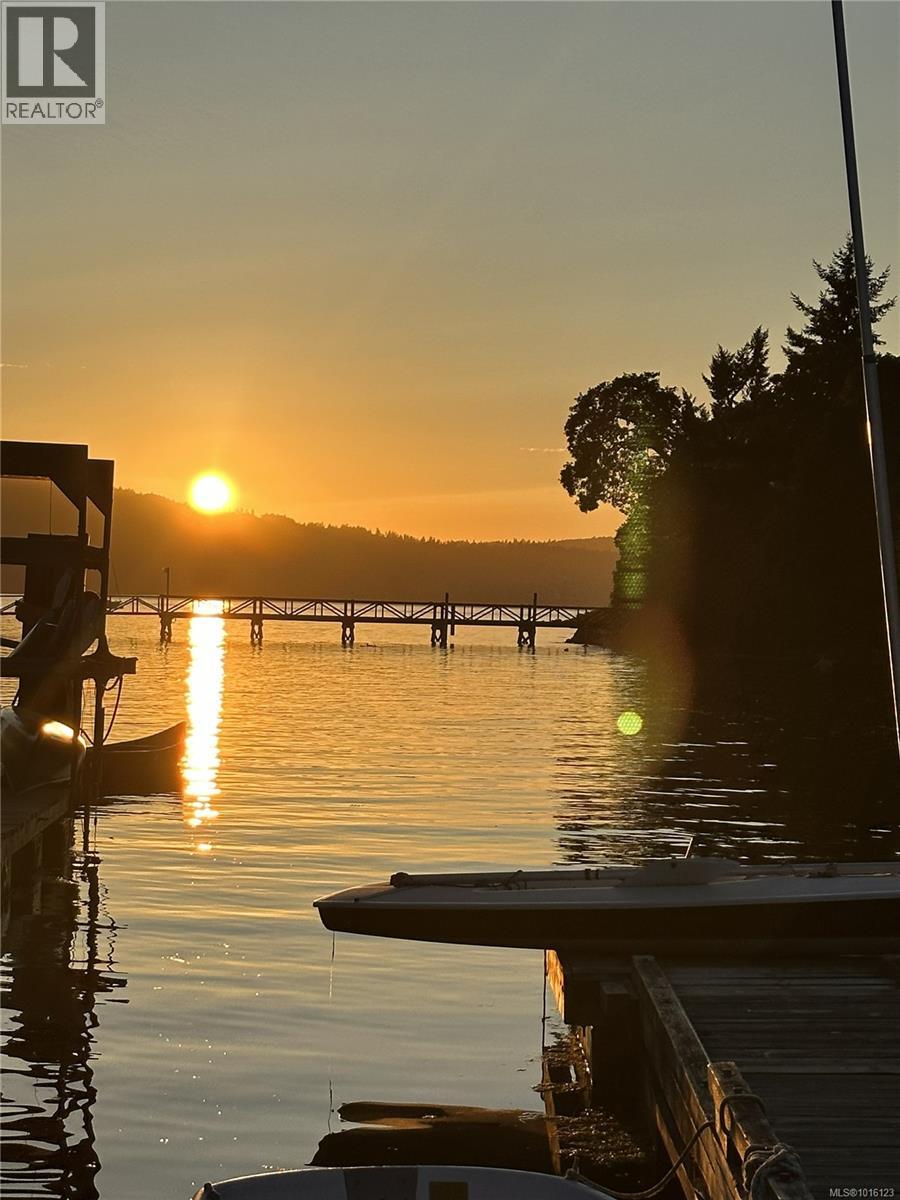  767 Harding Lane, Central Saanich