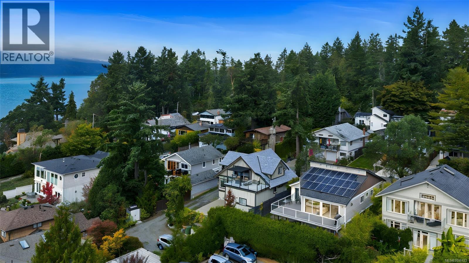  767 Harding Lane, Central Saanich