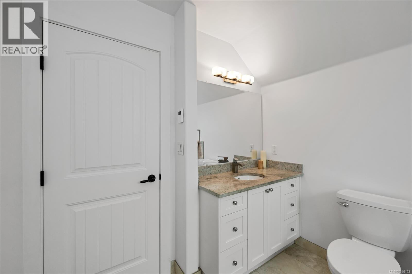  767 Harding Lane, Central Saanich