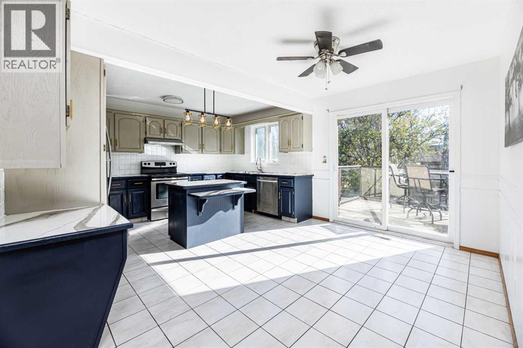 32 Huget Crescent, Red Deer
