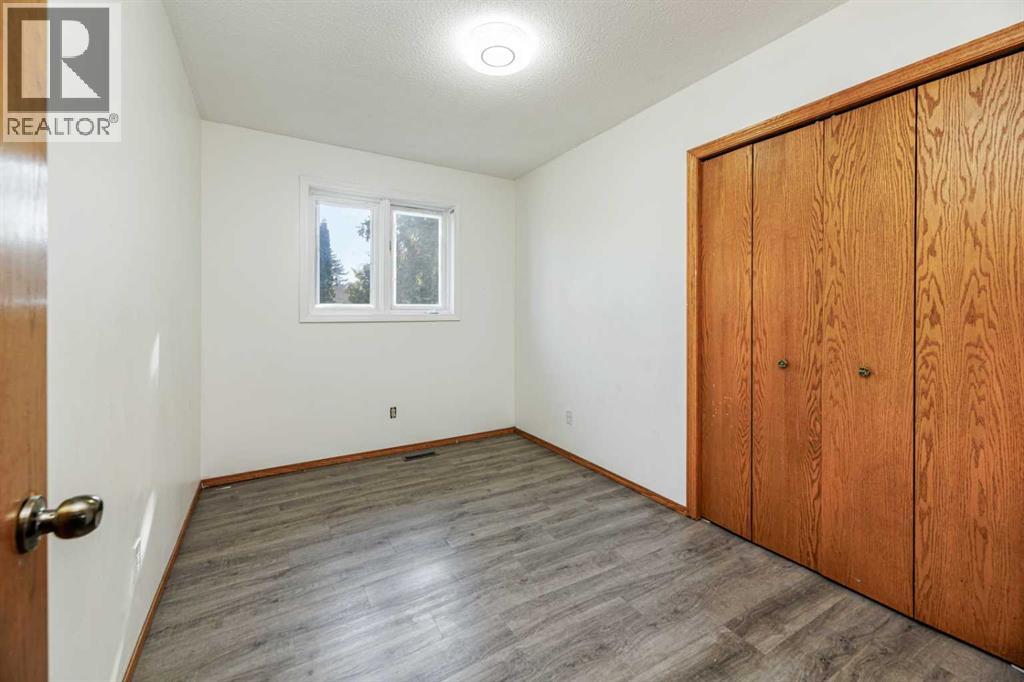 32 Huget Crescent, Red Deer