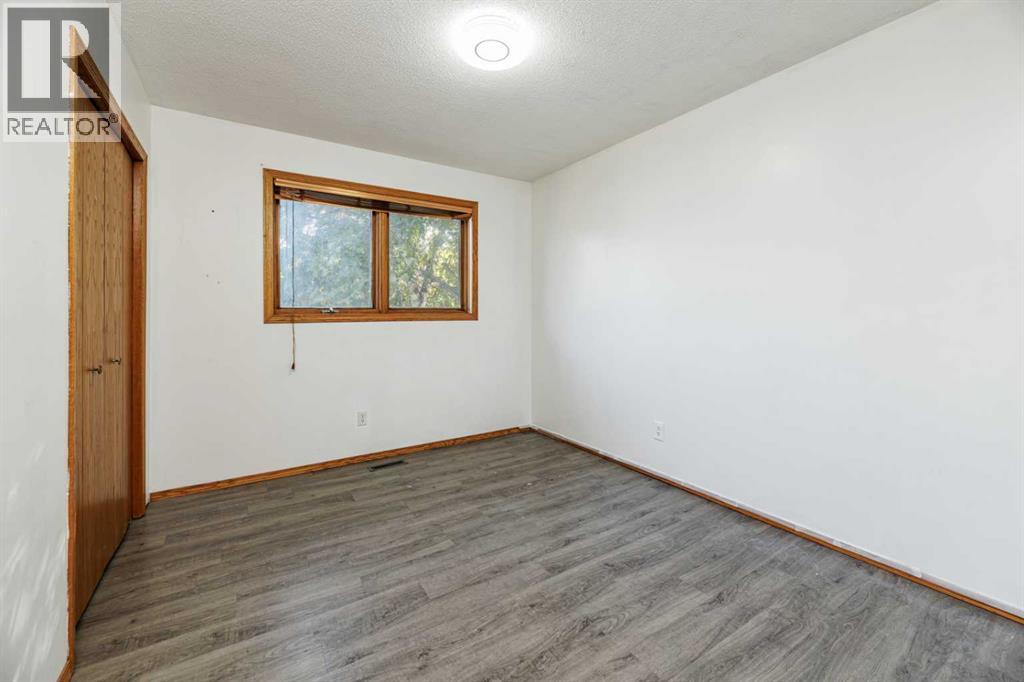 32 Huget Crescent, Red Deer
