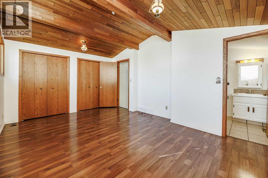 32 Huget Crescent, Red Deer