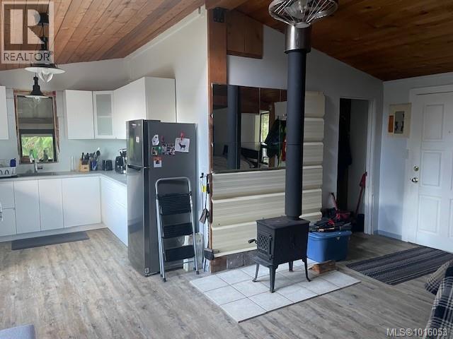  901 Isabella Point Road, Salt Spring