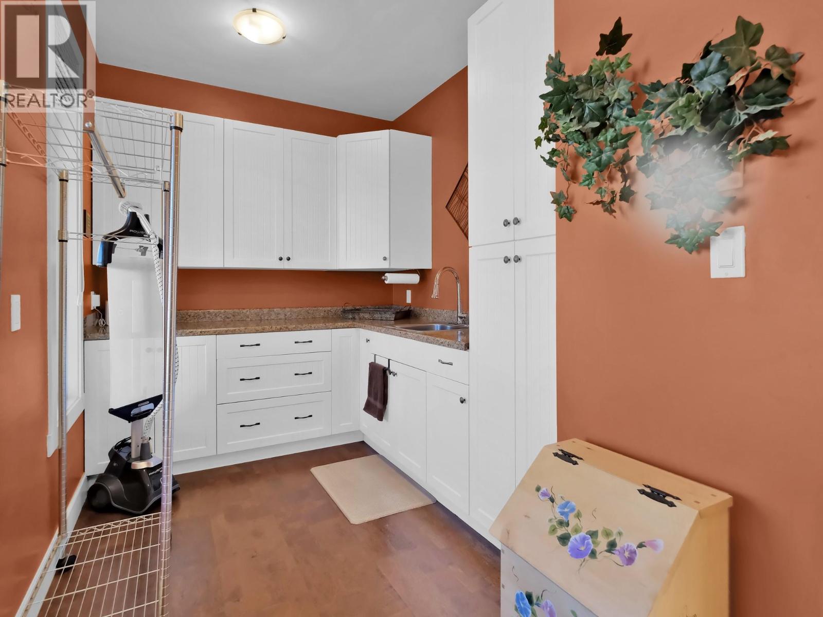 6240 Nursery Road, Grand Forks