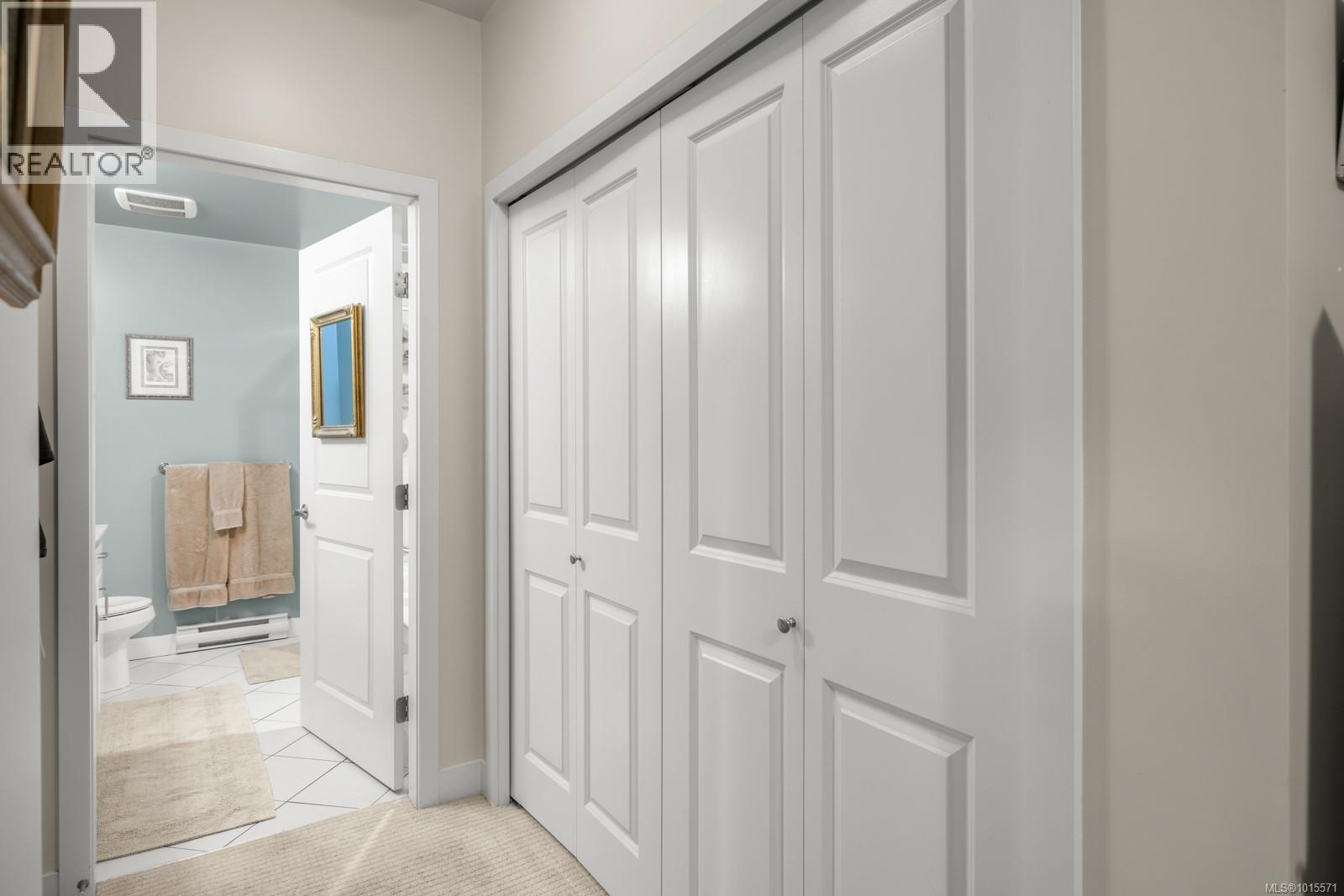 310 4394 West Saanich Road, Saanich