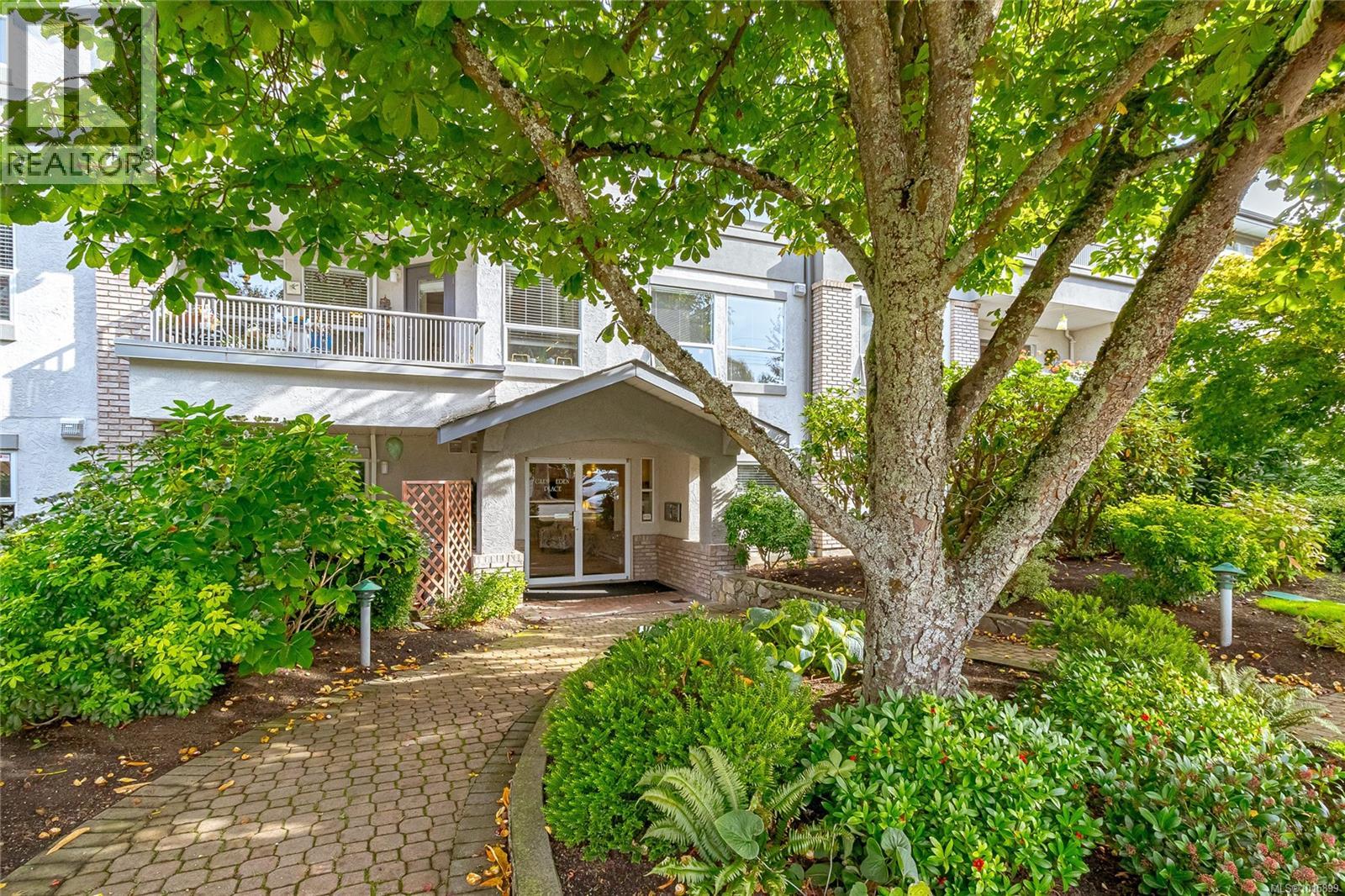204 9945 Fifth Street, Sidney