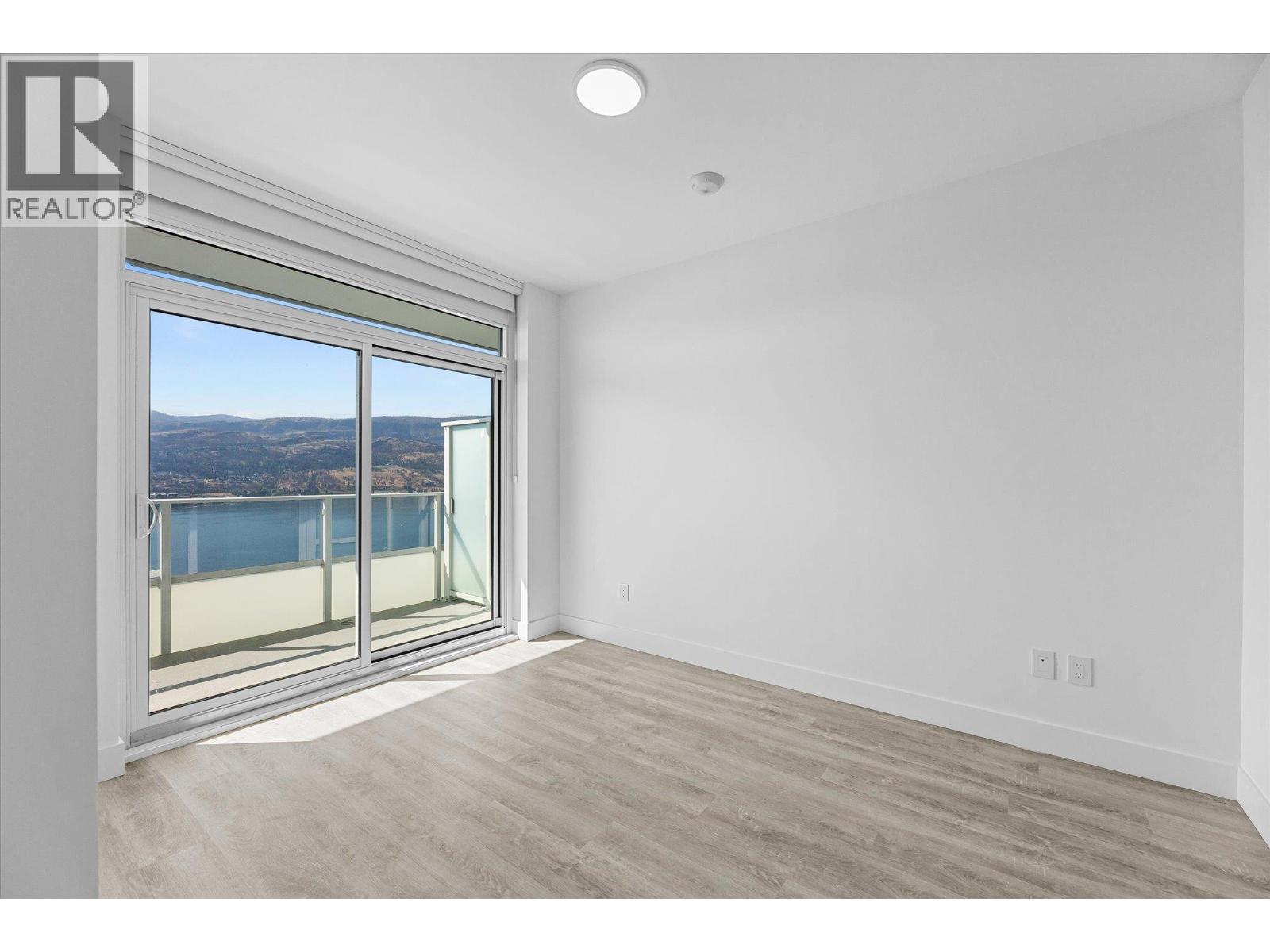 3307 1626 WATER Street, Kelowna