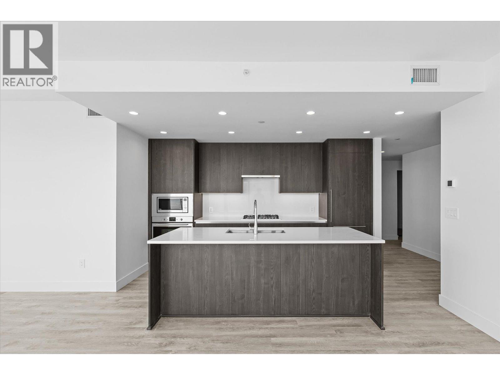 3307 1626 WATER Street, Kelowna