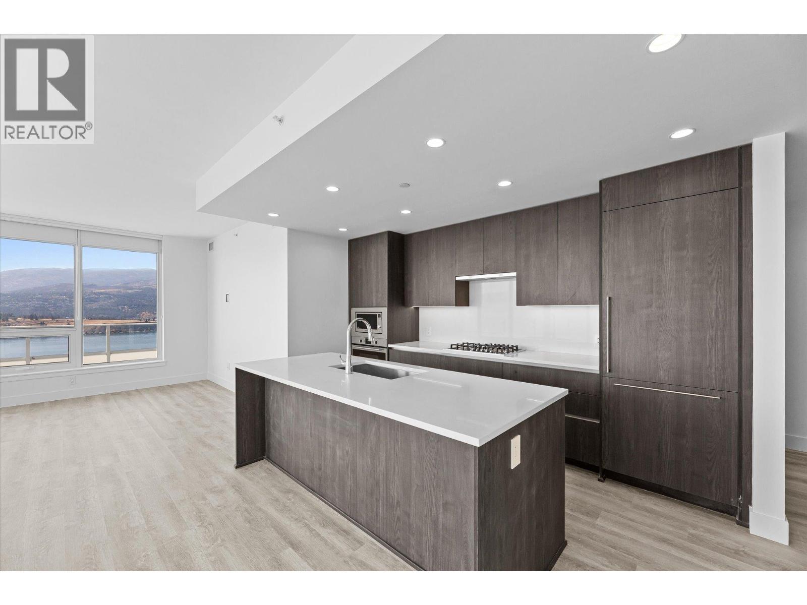 3307 1626 WATER Street, Kelowna