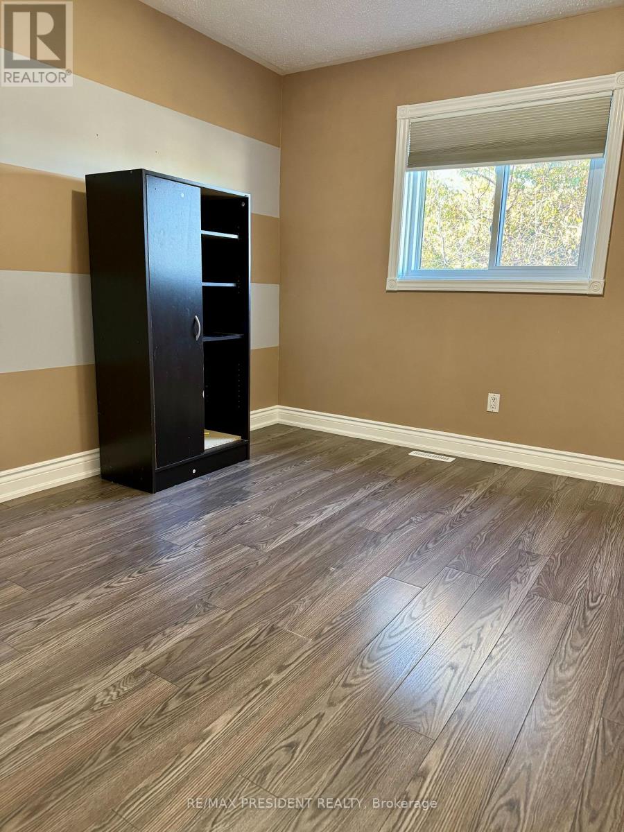 Single Family House for Sale in  NECTARINE CRESCENT Brampton (Westgate) 