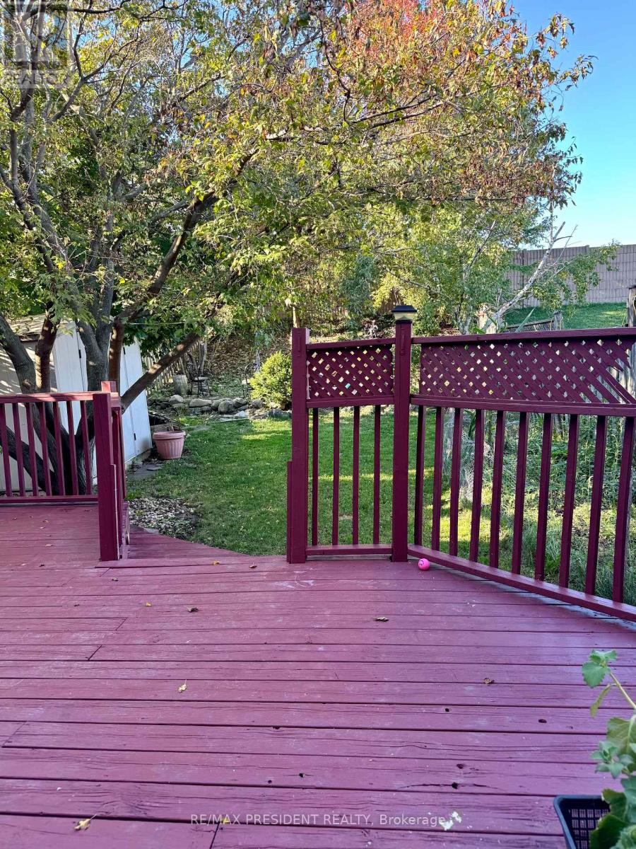 Single Family House for Sale in  NECTARINE CRESCENT Brampton (Westgate) 