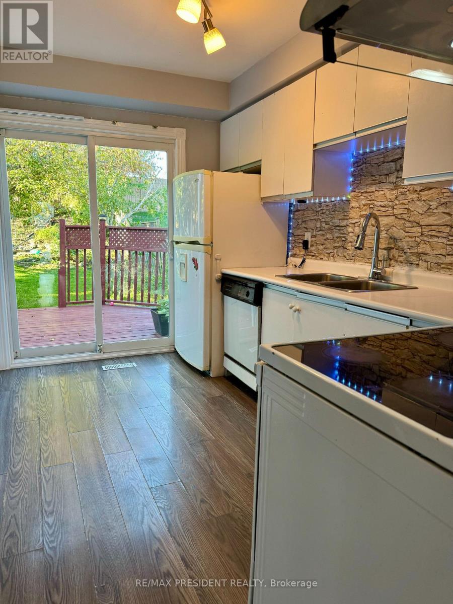 Single Family House for Sale in  NECTARINE CRESCENT Brampton (Westgate) 