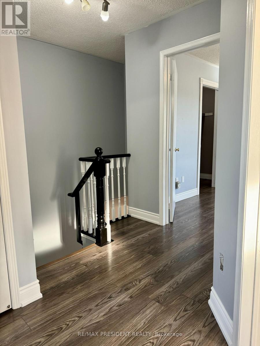 Single Family House for Sale in  NECTARINE CRESCENT Brampton (Westgate) 