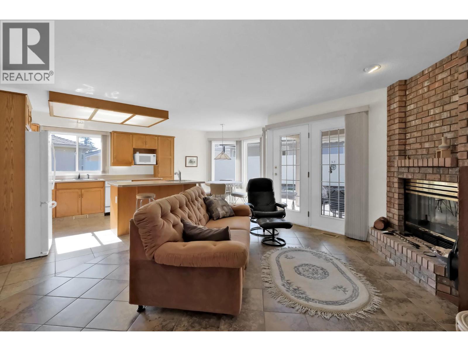 30 3333 SOUTH MAIN Street, Penticton