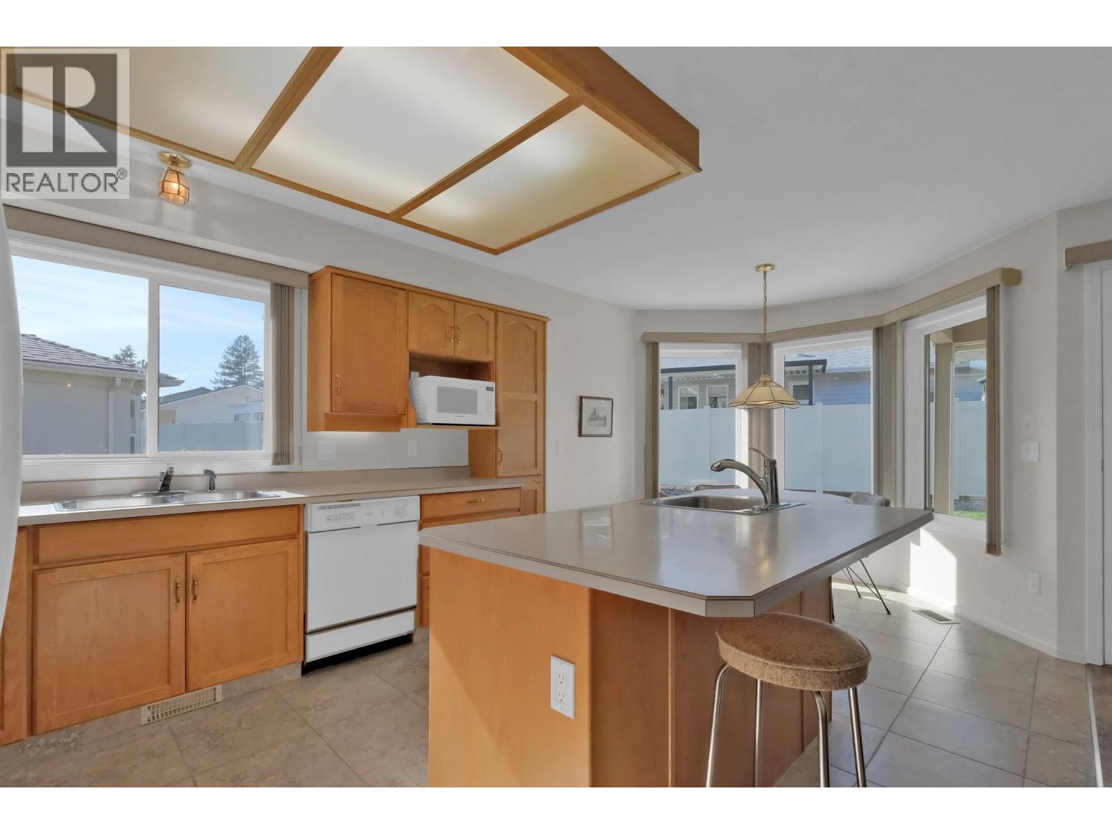 30 3333 SOUTH MAIN Street, Penticton