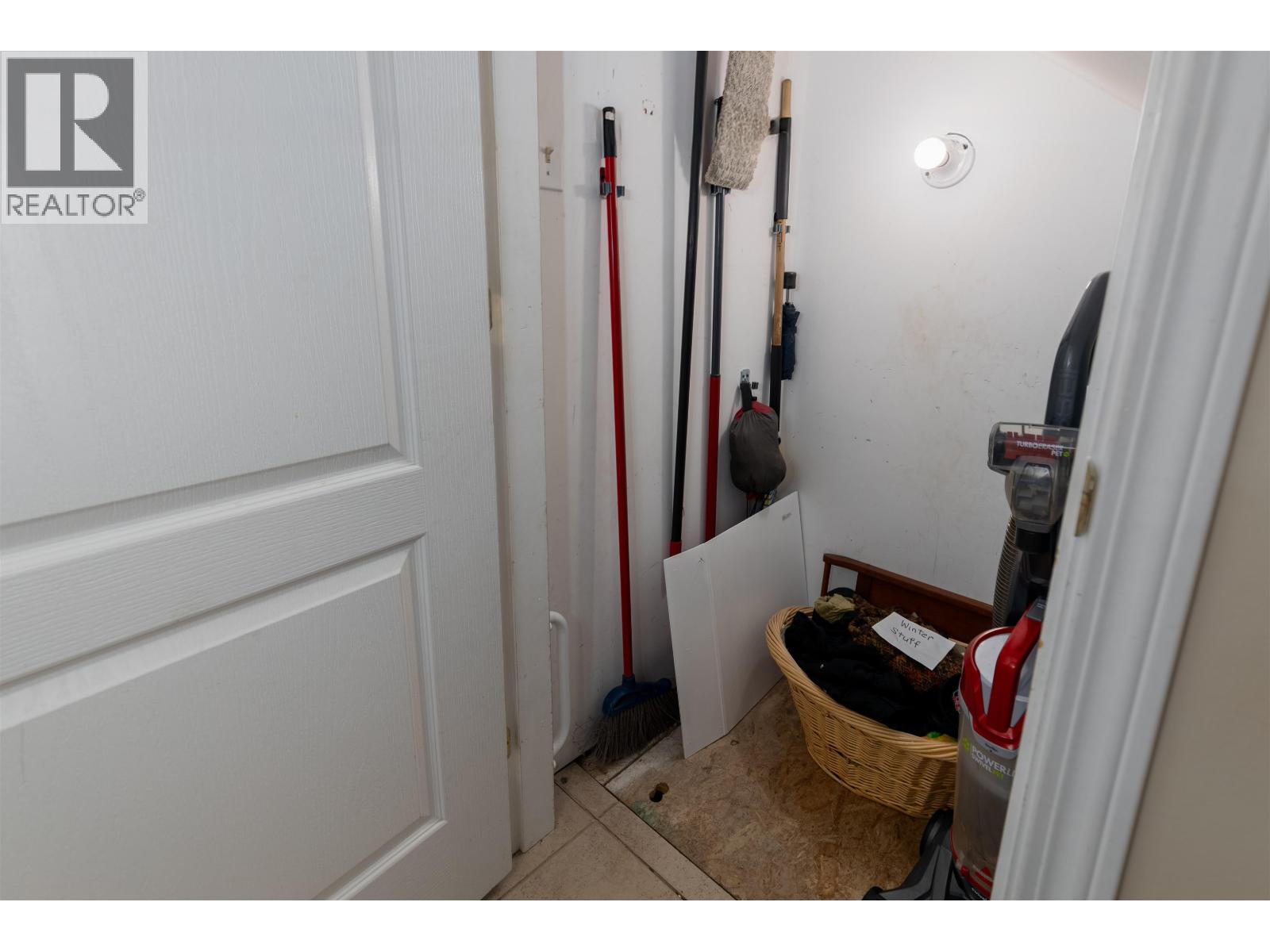 #5-2705 KALUM Street, Terrace