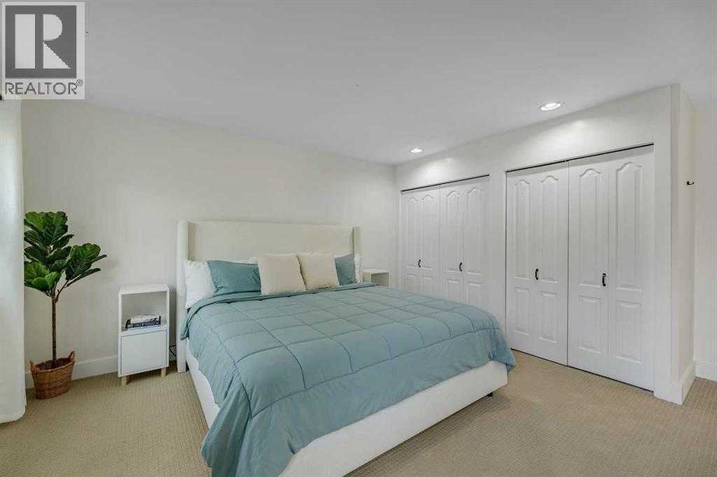 Single Family House for Sale in    Avenue SW Sunalta Calgary 