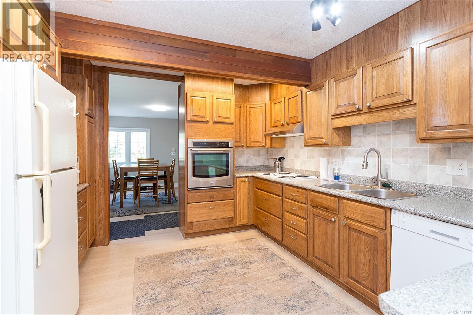 3056 Gibbins Rd, Duncan