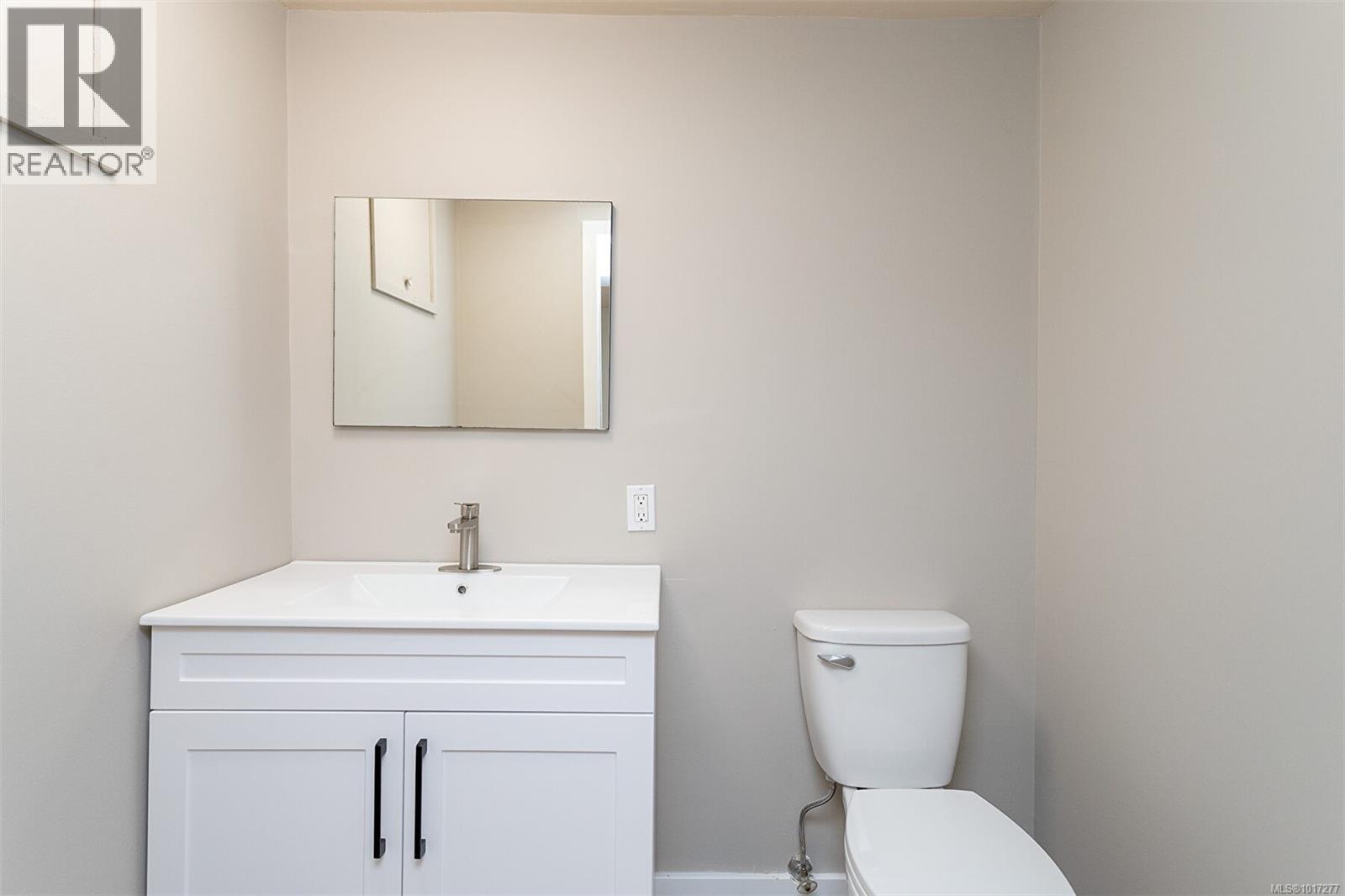 3056 Gibbins Rd, Duncan