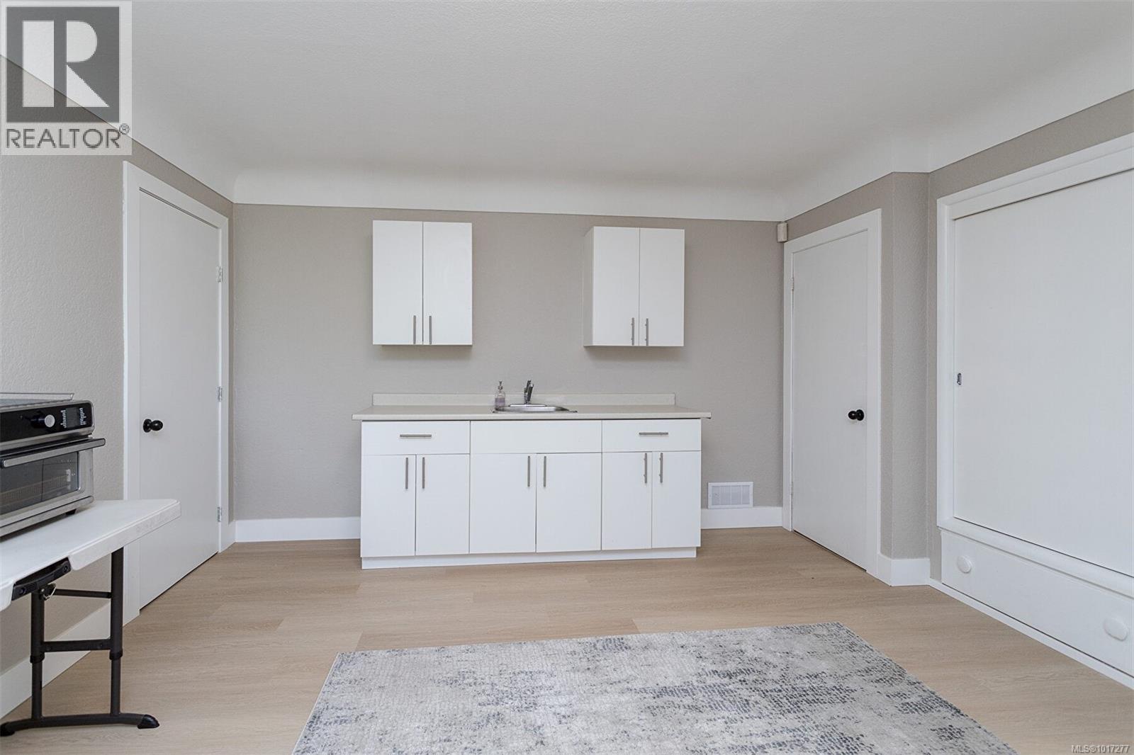 3056 Gibbins Rd, Duncan