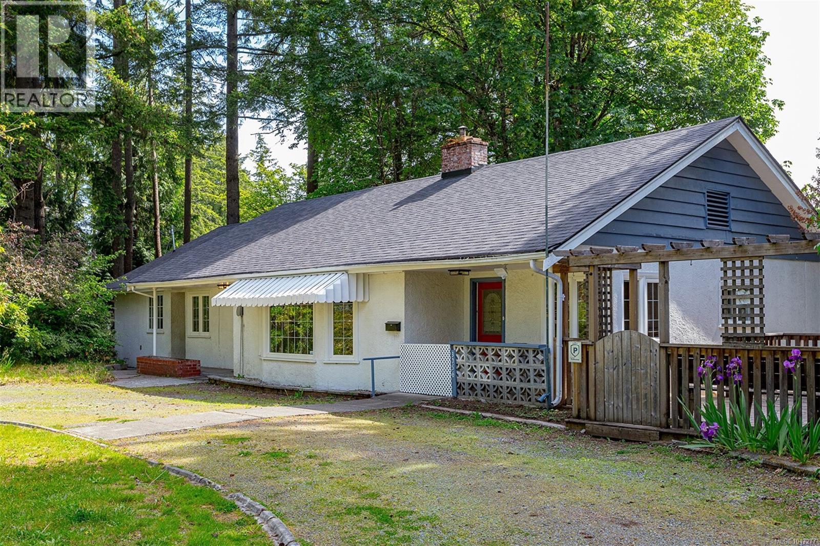 3056 Gibbins Rd - 1