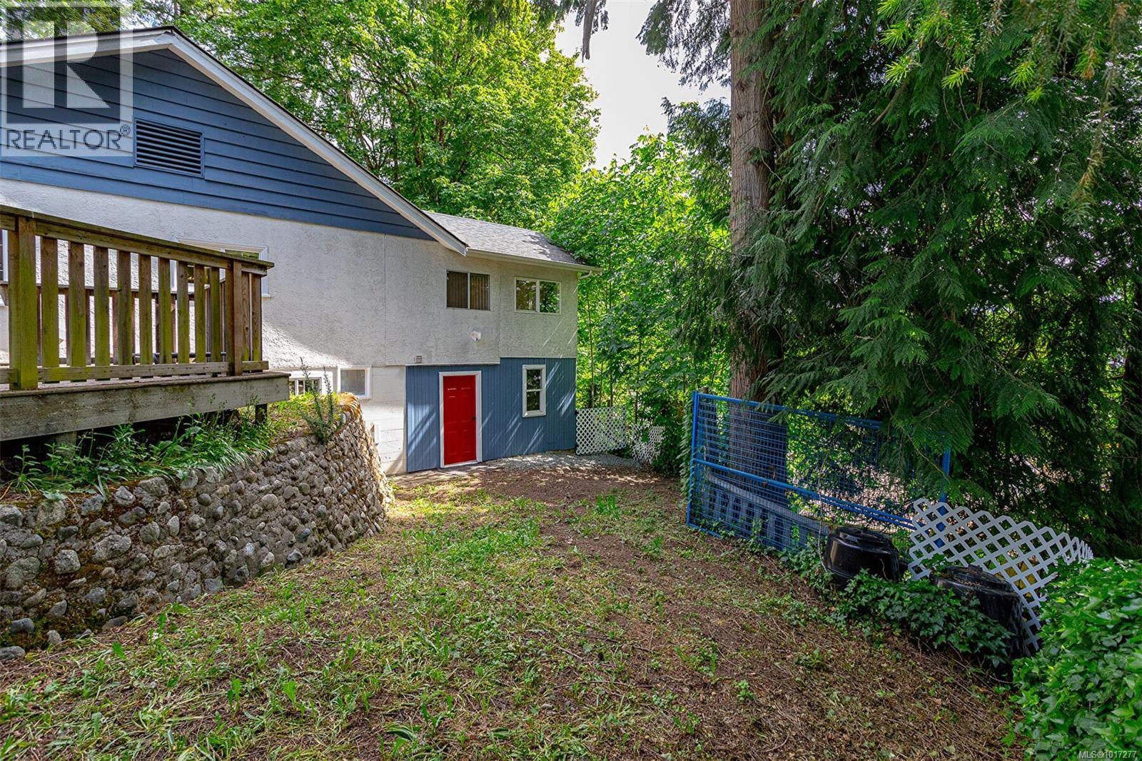 3056 Gibbins Rd, Duncan