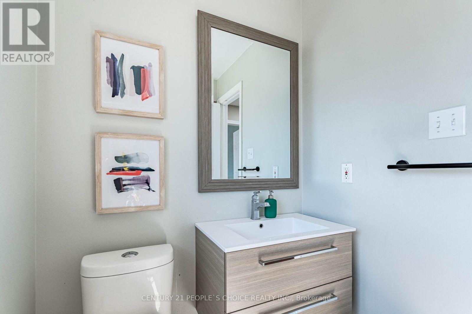 Single Family House for Sale in  CUNDLES ROAD W Barrie (Northwest) 