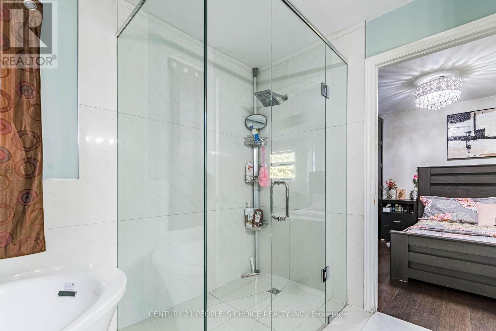 Single Family House for Sale in  CUNDLES ROAD W Barrie (Northwest) 