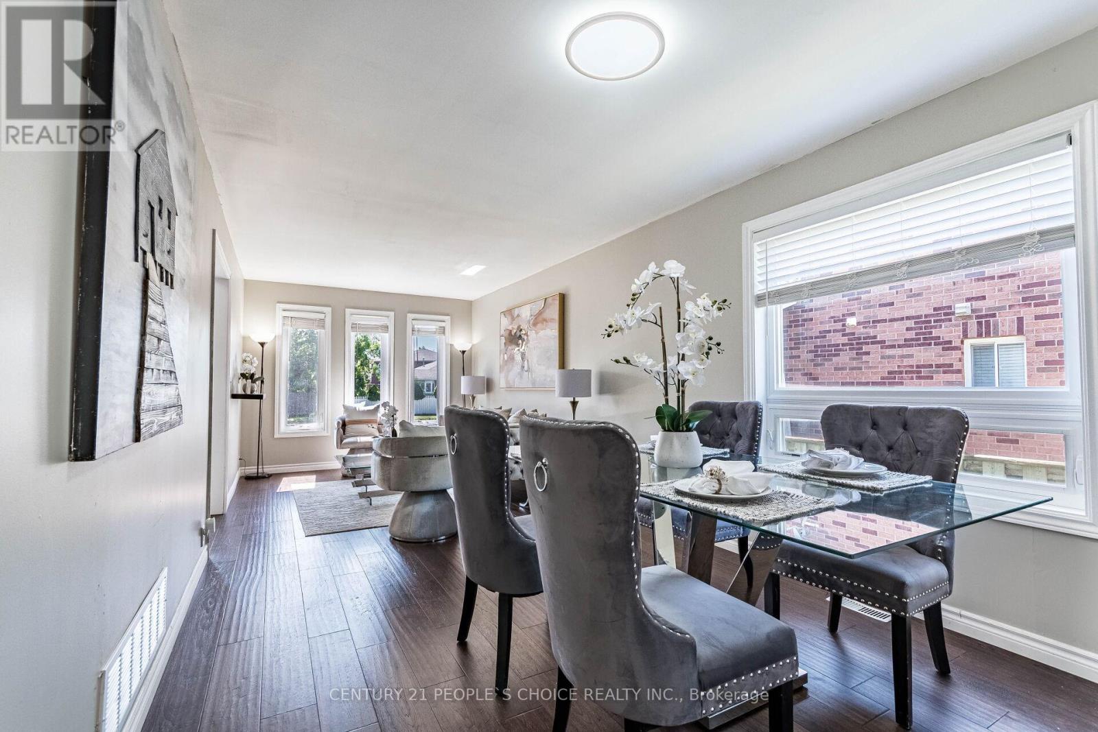 Single Family House for Sale in  CUNDLES ROAD W Barrie (Northwest) 