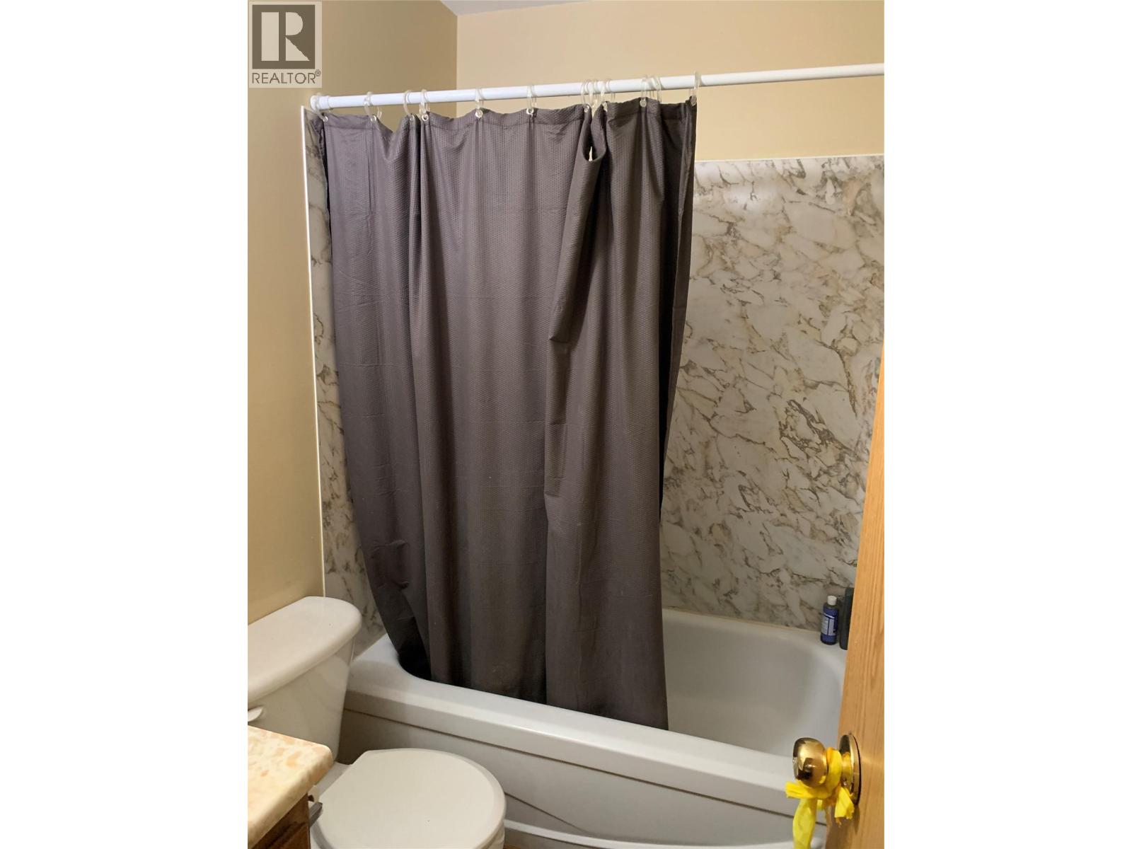 279 Alder Drive Unit# 311, Logan Lake