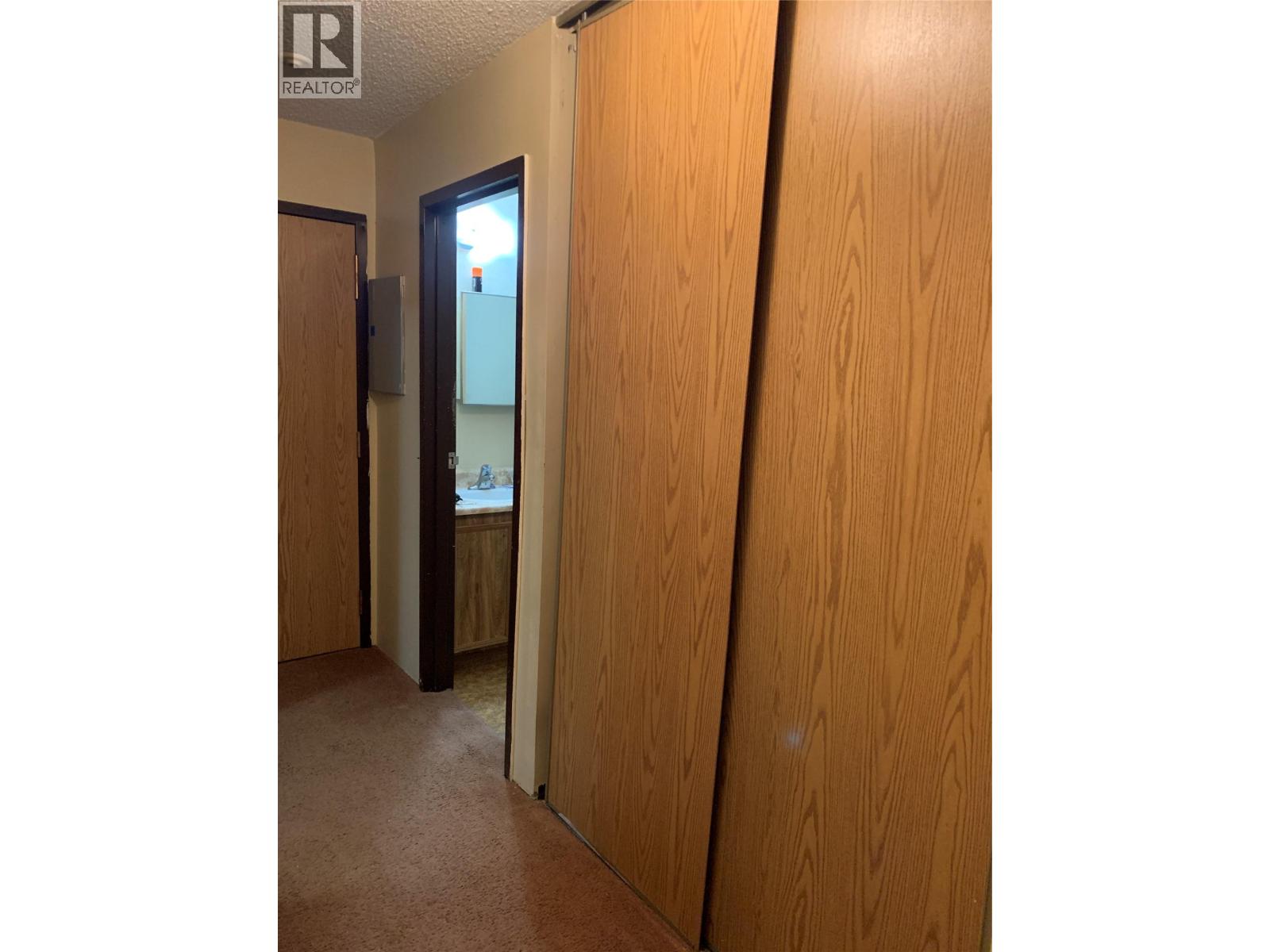 279 Alder Drive Unit# 311, Logan Lake